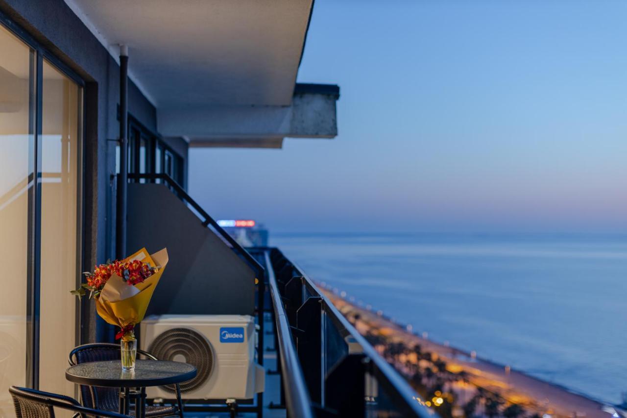 The Spot Apartments - Orbi Beach Tower 巴统 外观 照片