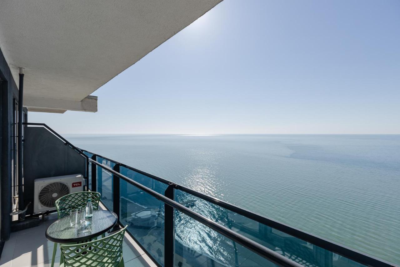 The Spot Apartments - Orbi Beach Tower 巴统 外观 照片