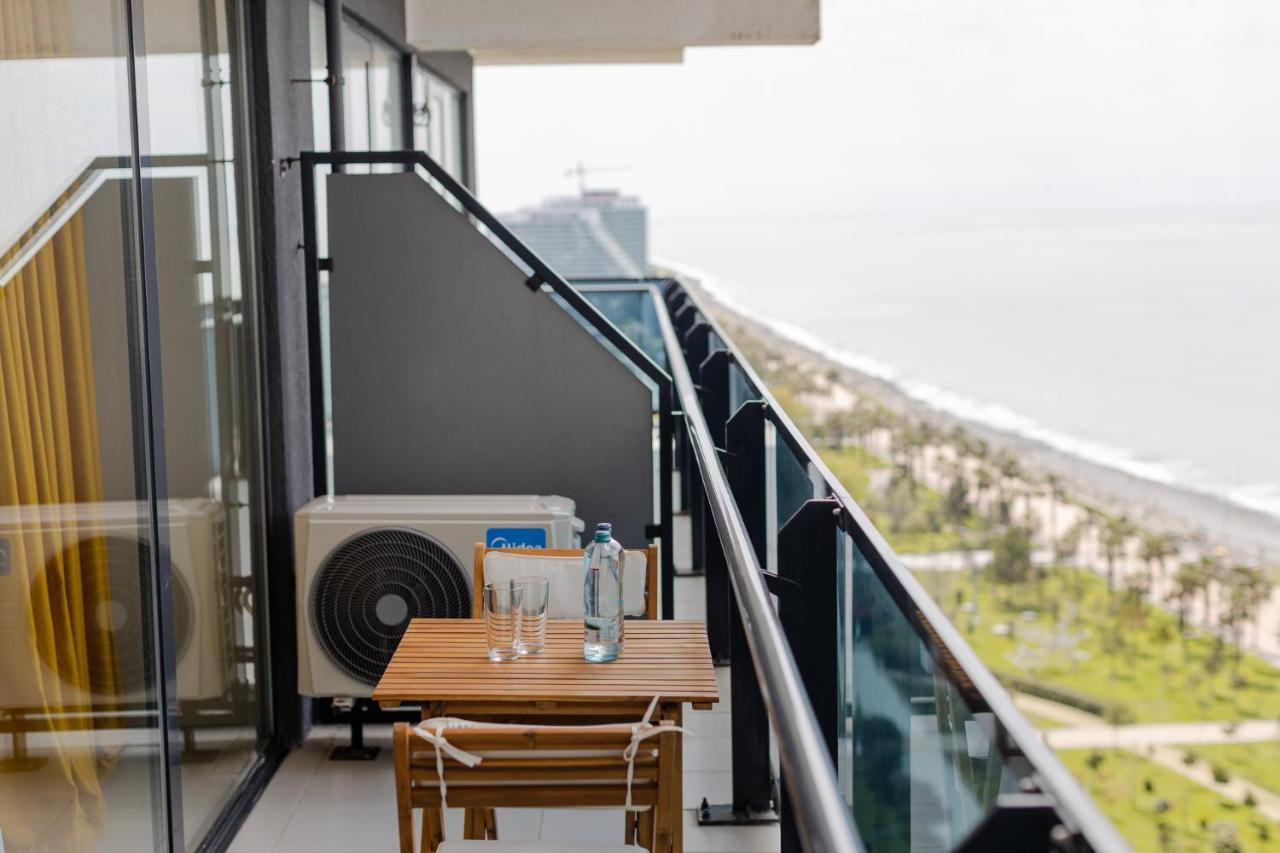 The Spot Apartments - Orbi Beach Tower 巴统 外观 照片