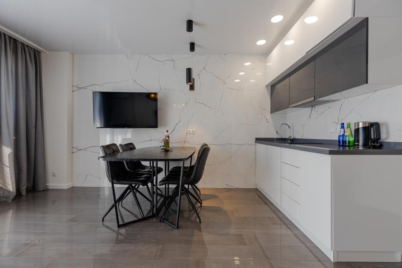 The Spot Apartments - Orbi Beach Tower 巴统 外观 照片