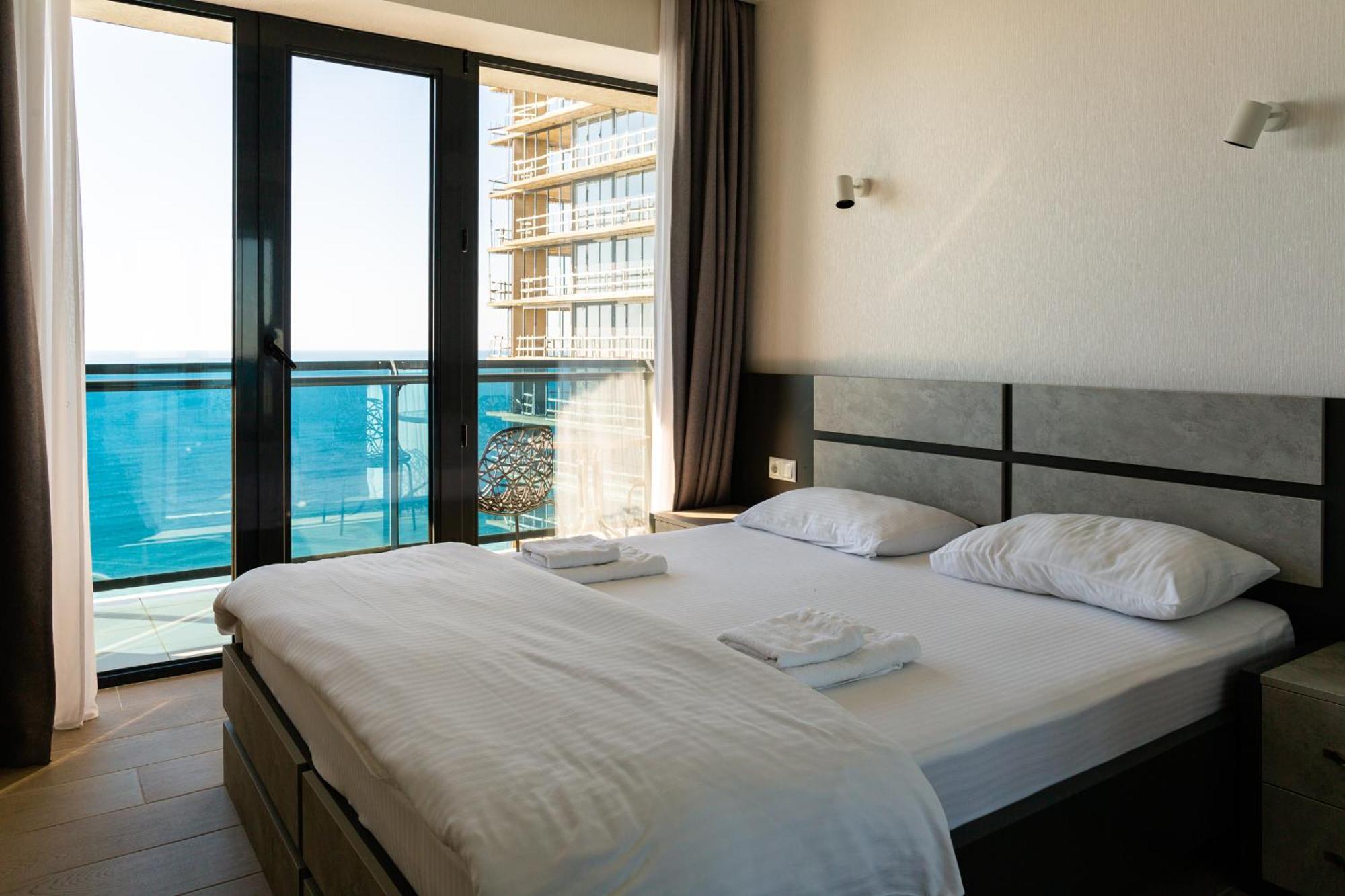 The Spot Apartments - Orbi Beach Tower 巴统 外观 照片