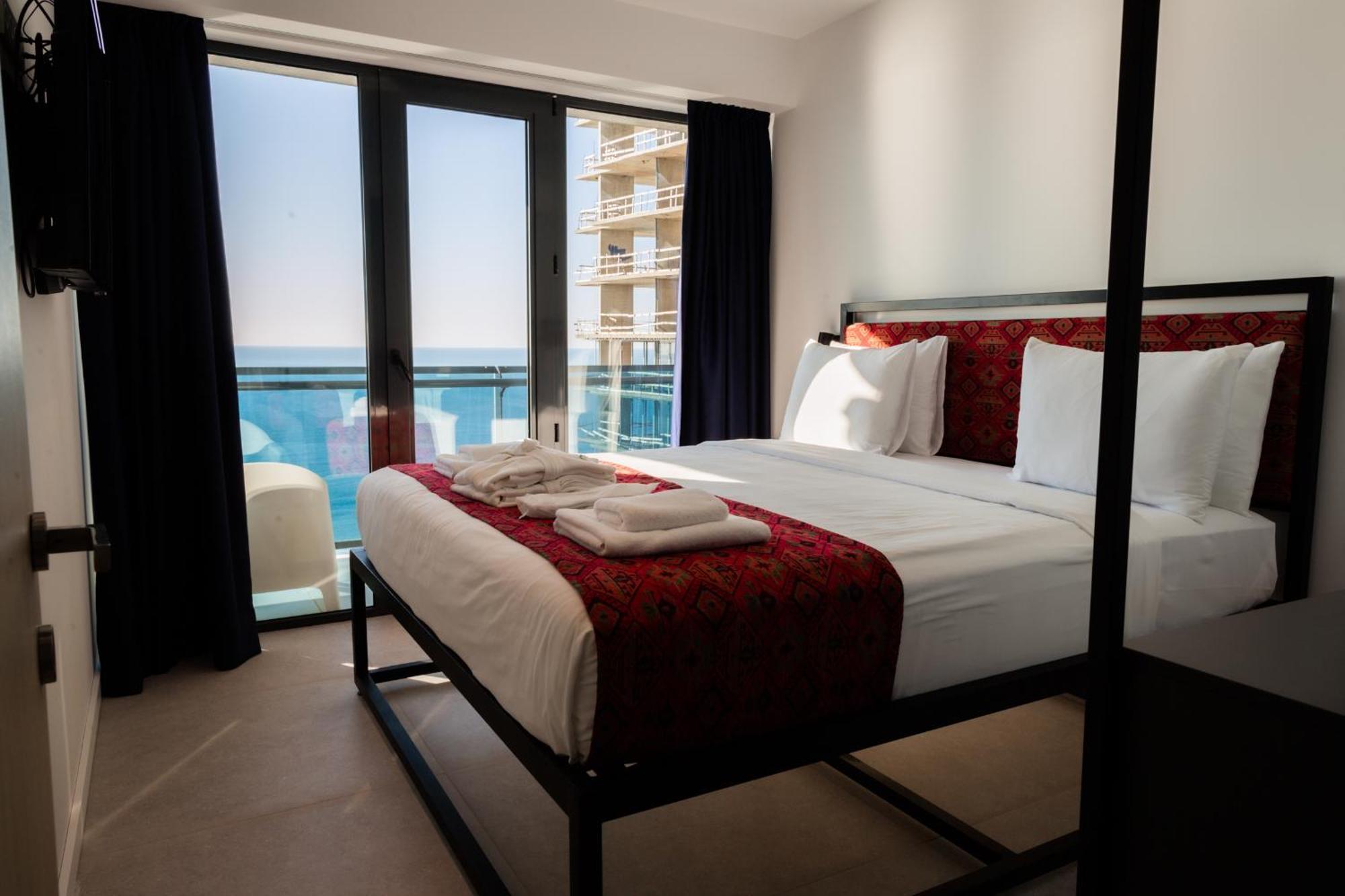 The Spot Apartments - Orbi Beach Tower 巴统 外观 照片